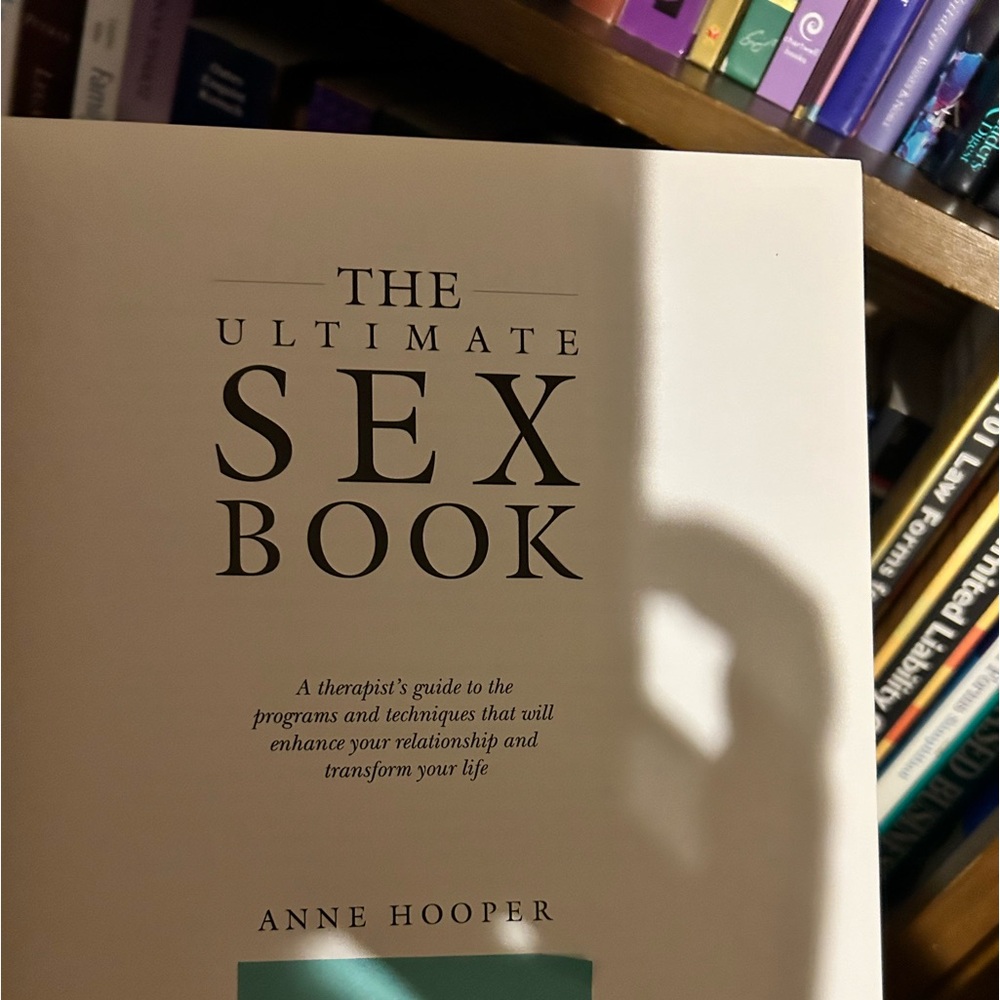 Assorted Books - Picture 11 of 11